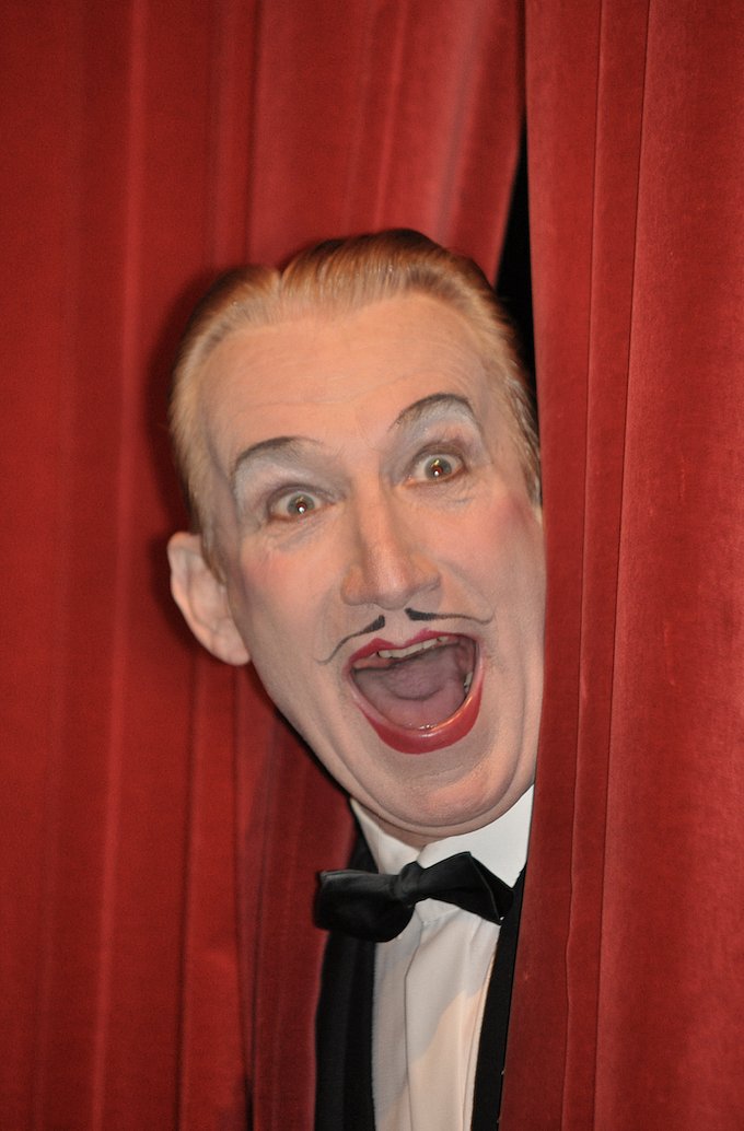 Robert Kreis – Rosige Zeiten im thalhaus Theater Wiesbaden