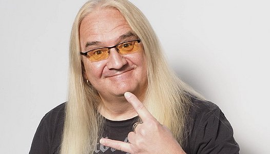 Sven Hieronymus – 50 Jahre lange Haare im thalhaus Theater Wiesbaden