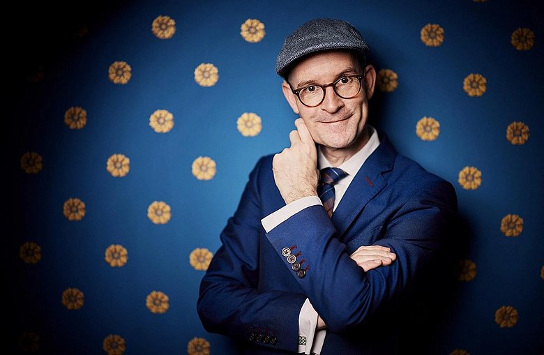 Pit Hartling wirkt Wunder im thalhaus Theater Wiesbaden