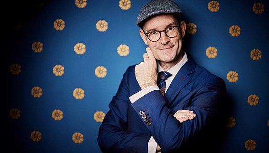 Pit Hartling wirkt Wunder im thalhaus Theater Wiesbaden
