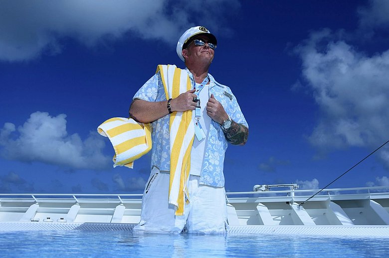 Michael Eller – Unter Kreuzfahrern" - Captain Comedy legt ab! im thalhaus Theater Wiesbaden