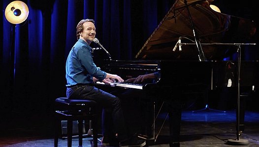 Rainer Bielfeldt – Nicht allein Ein herzwärmender Abend für die kalten Tage im thalhaus Theater Wiesbaden