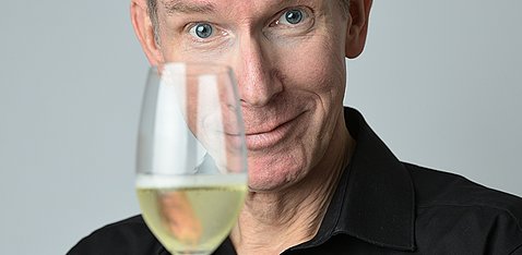 Peter Vollmer – Frauen verblühen, Männer verduften im thalhaus Theater Wiesbaden