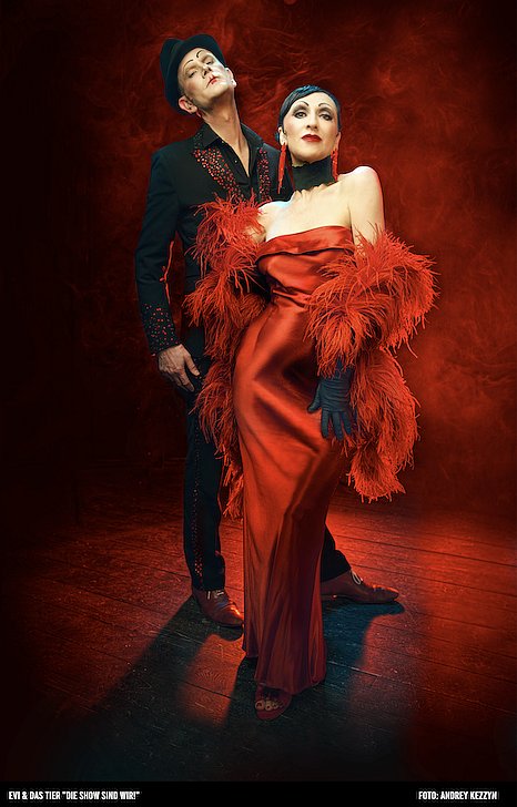 Evi und das Tier – Die Show sind wir! im thalhaus Theater Wiesbaden