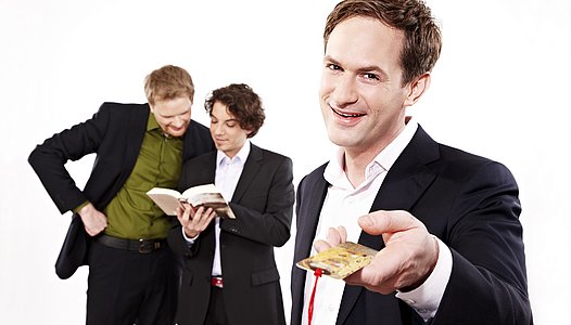 Für Garderobe keine Haftung – Impro meets Poetry im thalhaus Theater Wiesbaden